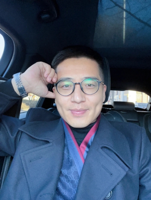 只为与你相遇的第二张照片--泰州王婆说媒